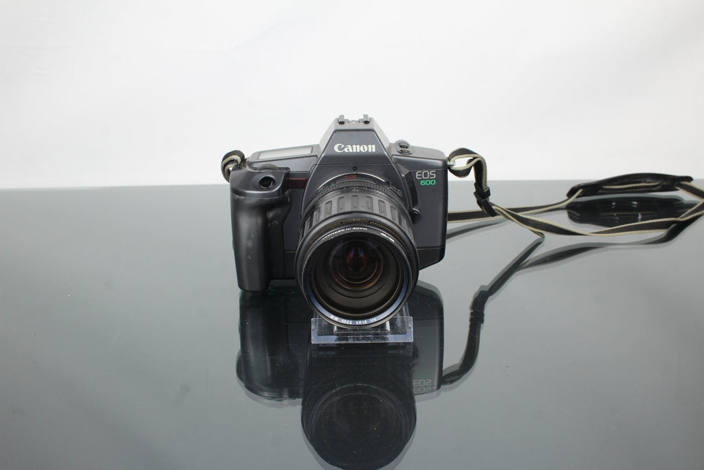 Canon EOS 600 + 35 - 135mm 1:4 - 5.6 Canon EF lens - Dutch|Thrift