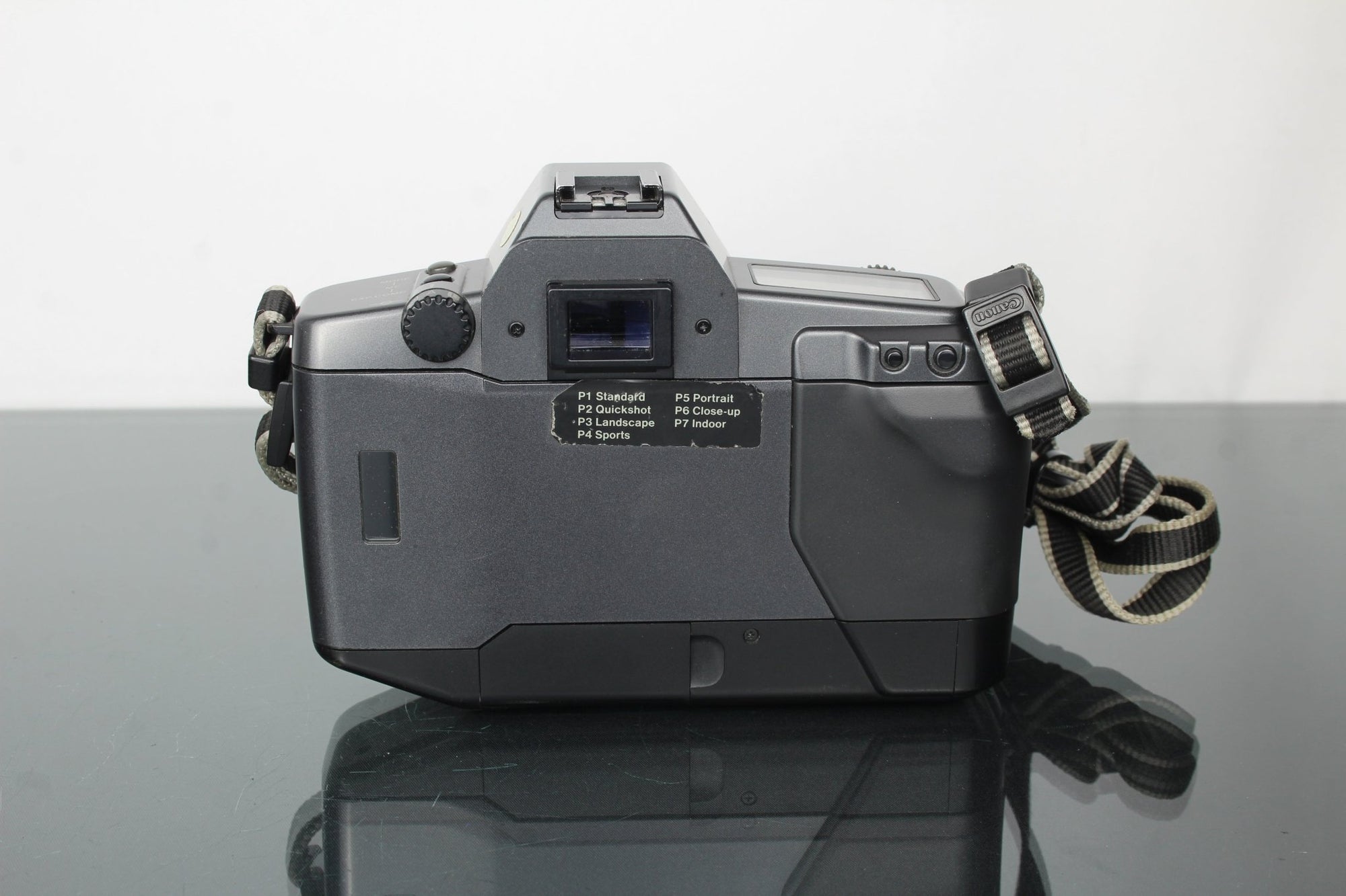 Canon EOS 600 + Canon EF 28 - 80mm 3.5 - 5.6 II lens (EF mount) - Dutch|Thrift