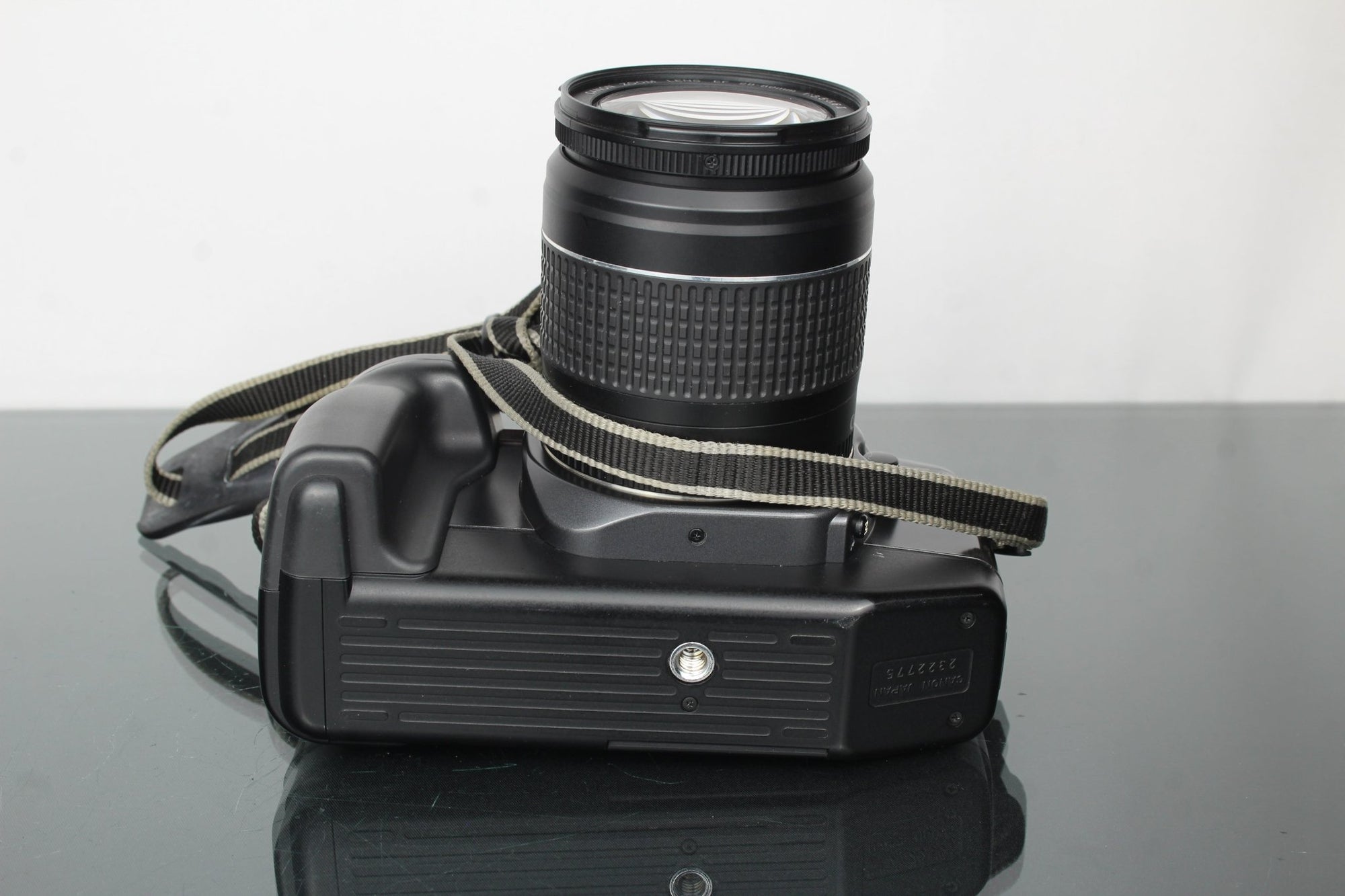 Canon EOS 600 + Canon EF 28 - 80mm 3.5 - 5.6 II lens (EF mount) - Dutch|Thrift