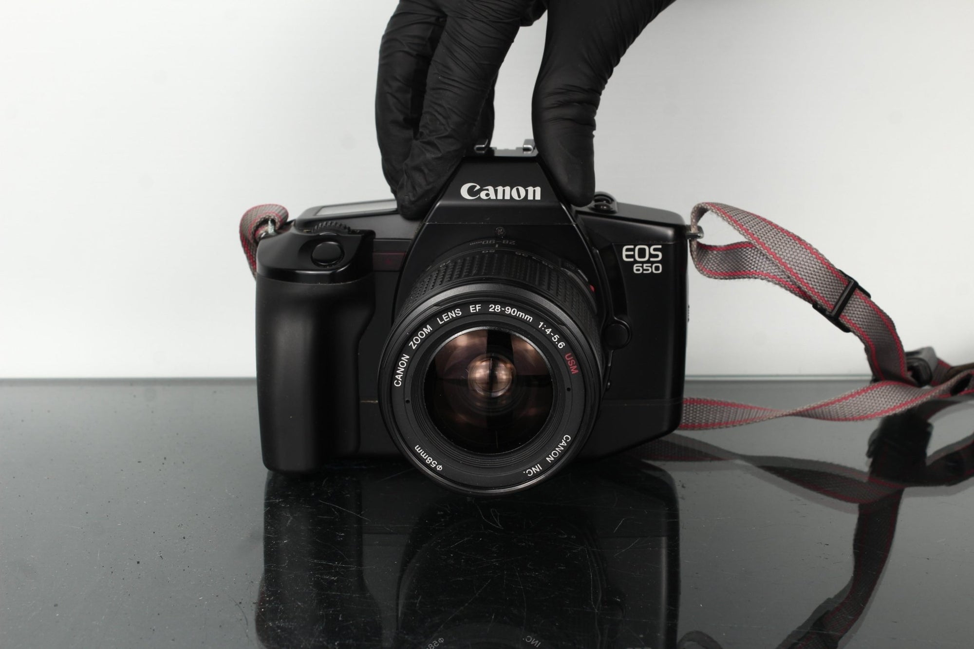 Canon EOS 650 + Canon EF 28 - 90mm 1:4 - 5.6 - Dutch|Thrift