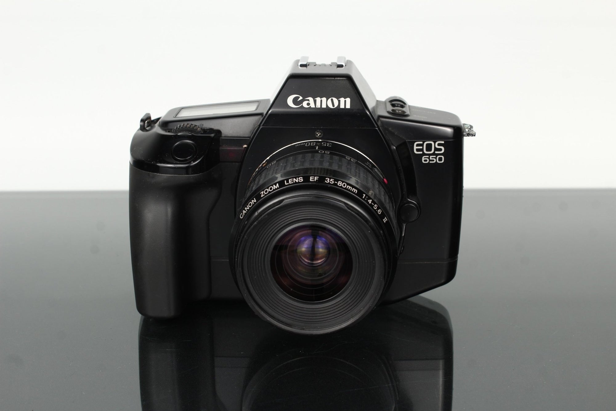 Canon EOS 650 + EF 35 - 80mm f/4 - 5.6 II - Dutch|Thrift