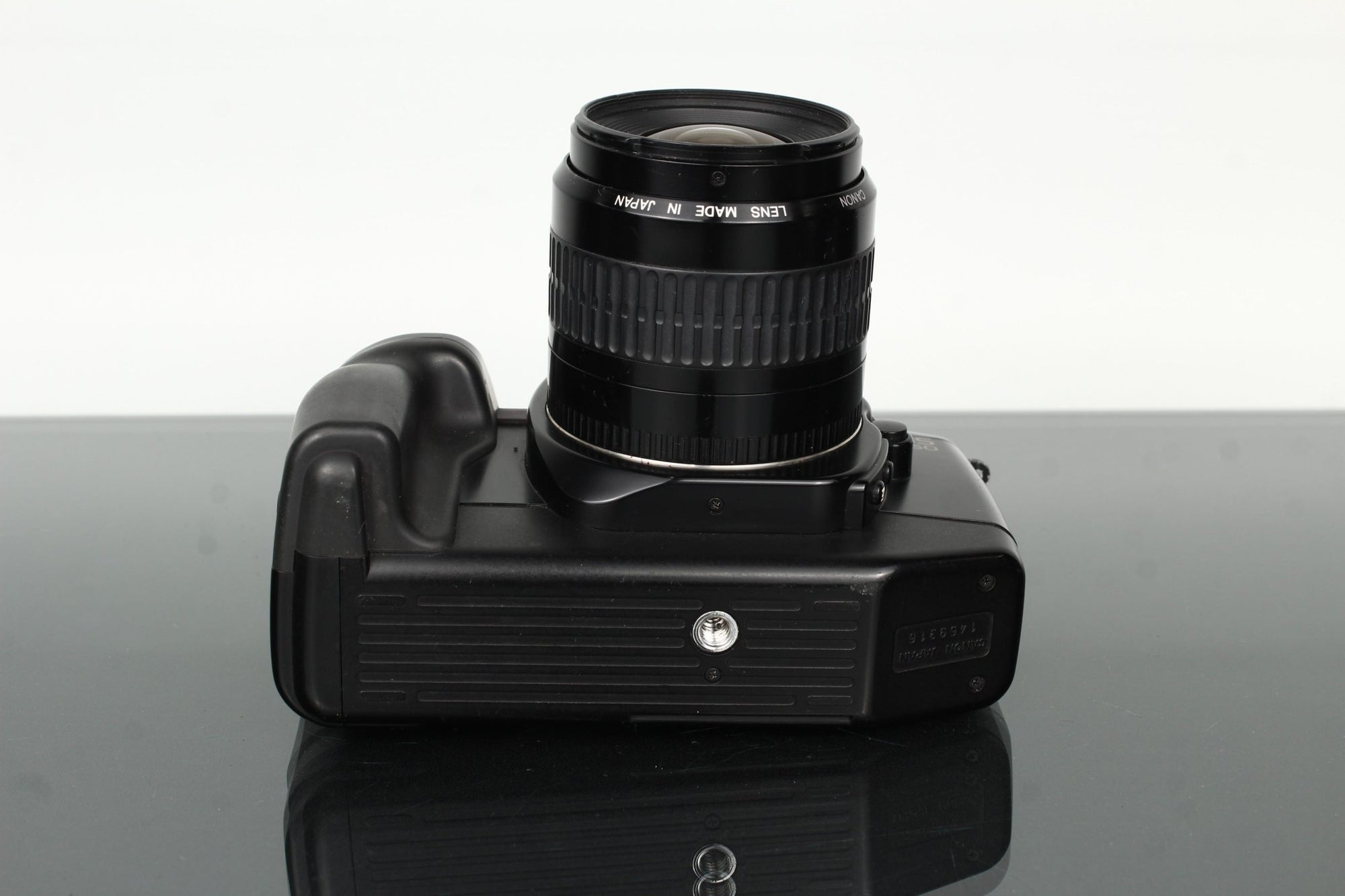 Canon EOS 650 + EF 35 - 80mm f/4 - 5.6 II - Dutch|Thrift