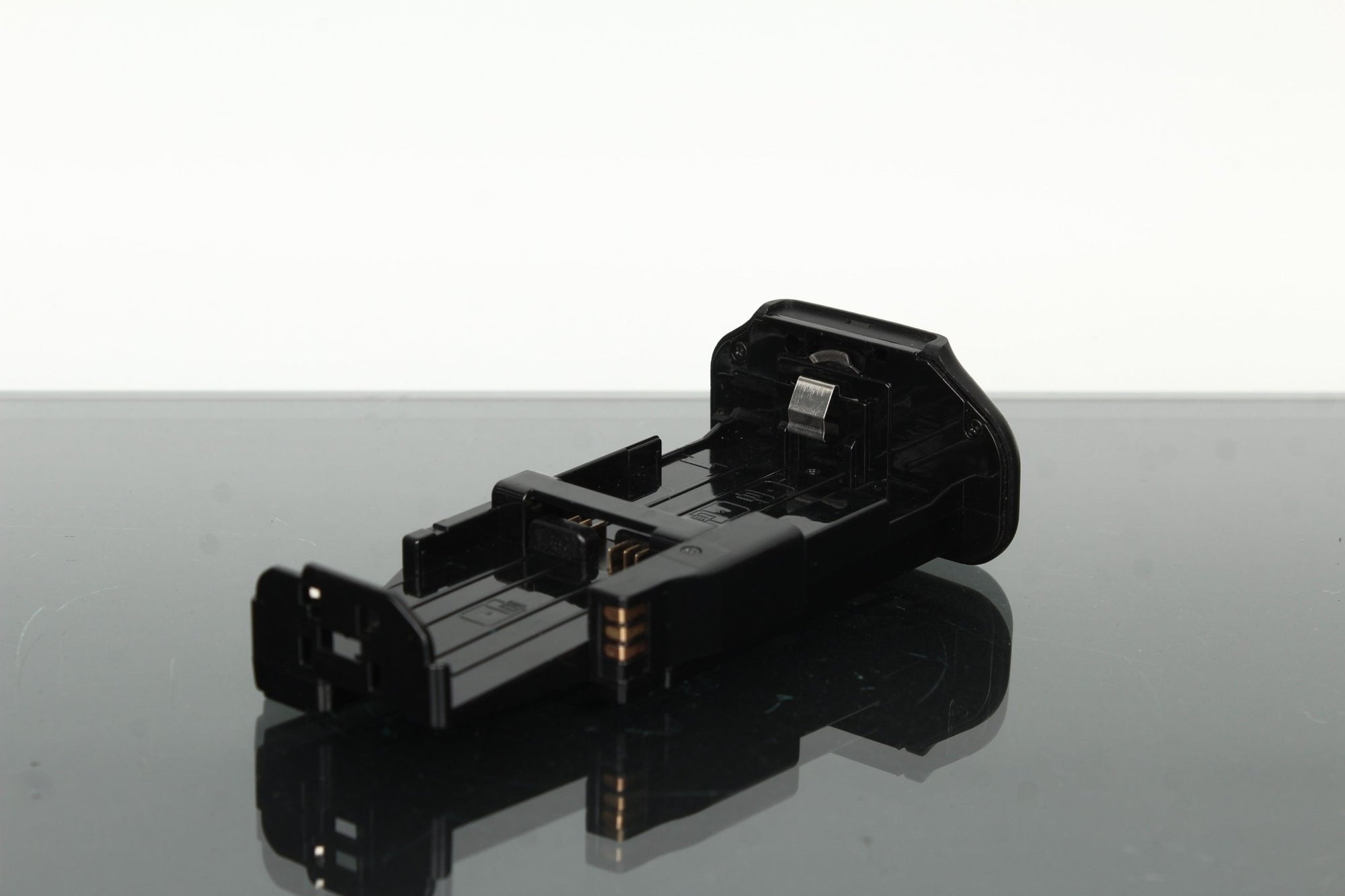 Canon EOS Battery Holder - Dutch|Thrift