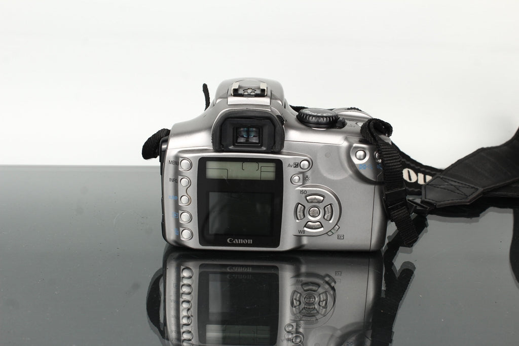 Canon EOS + Canon EF - S 18 - 55mm f/3.5 - 5.6 II - Dutch|Thrift