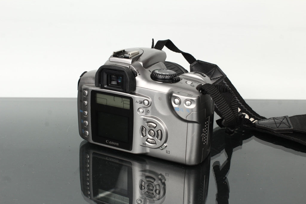 Canon EOS + Canon EF - S 18 - 55mm f/3.5 - 5.6 II - Dutch|Thrift