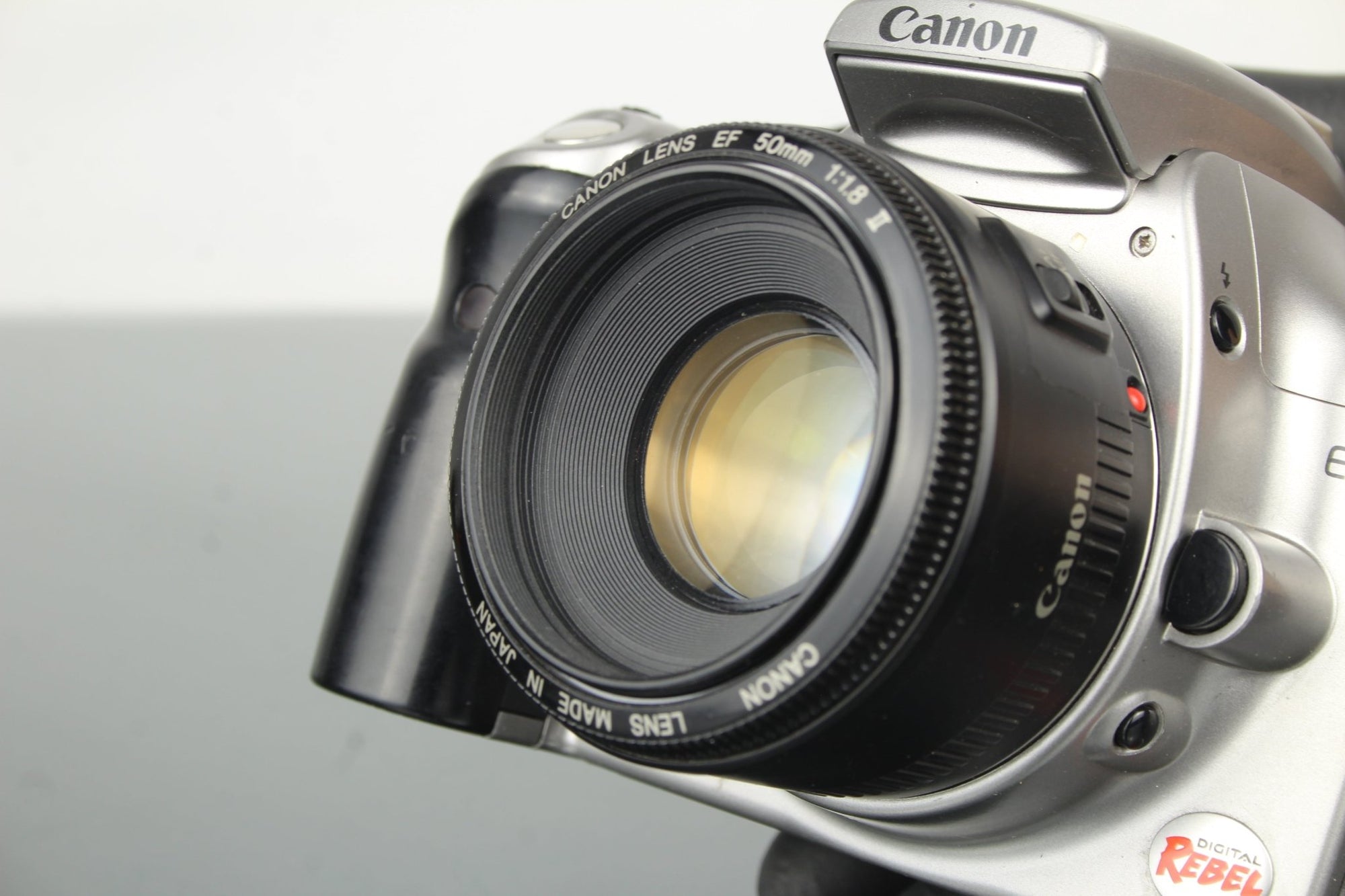 Canon EOS Rebel + 50mm 1.8 Canon lens - Dutch|Thrift