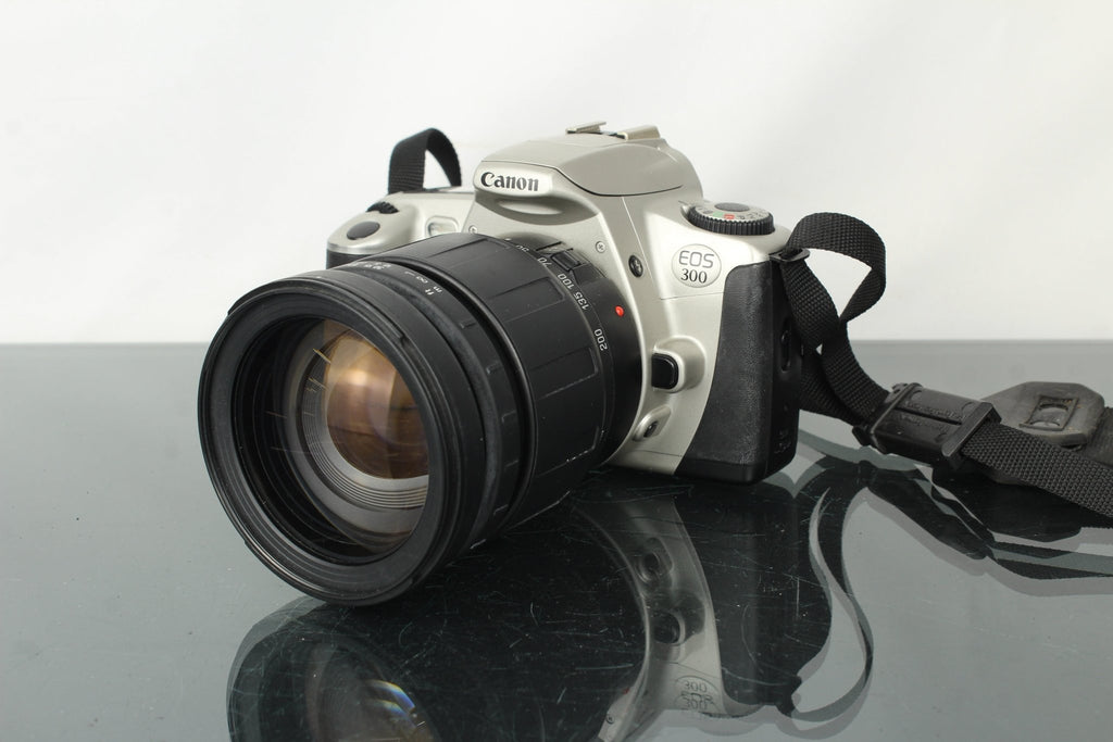Canon EOS300 + Tamron AF Aspherical LD 28 - 200mm 1:3.8 - 5.6 (Canon EF mount) - Dutch|Thrift