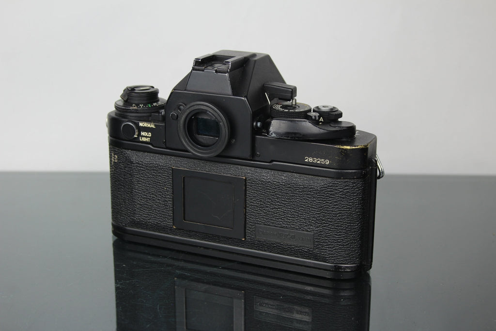 Canon F - 1 + 50mm 1.8 FD lens - Dutch|Thrift