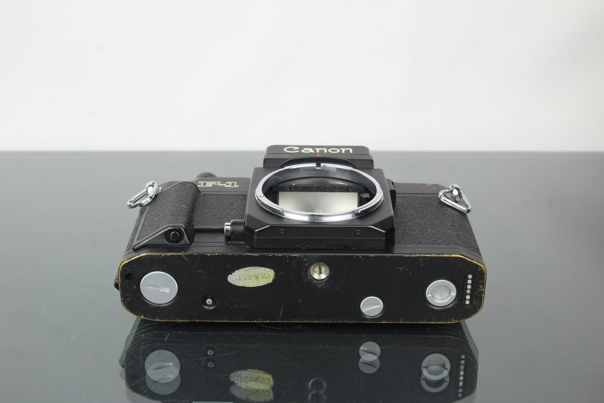 Canon F - 1 Boxed - Dutch|Thrift