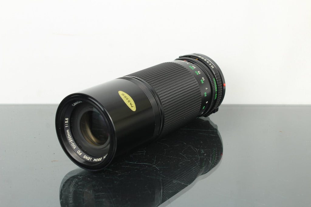 Canon FD 100 - 200mm 1:5.6 FD Mount - Dutch|Thrift