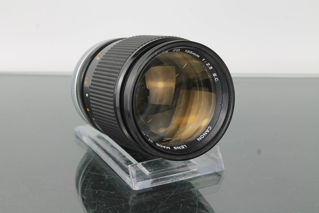 Canon FD 135mm 1:2.5 S.C. - Dutch|Thrift