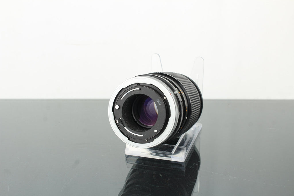 Canon FD 135mm 1:2.5 S.C. FD Mount - Dutch|Thrift