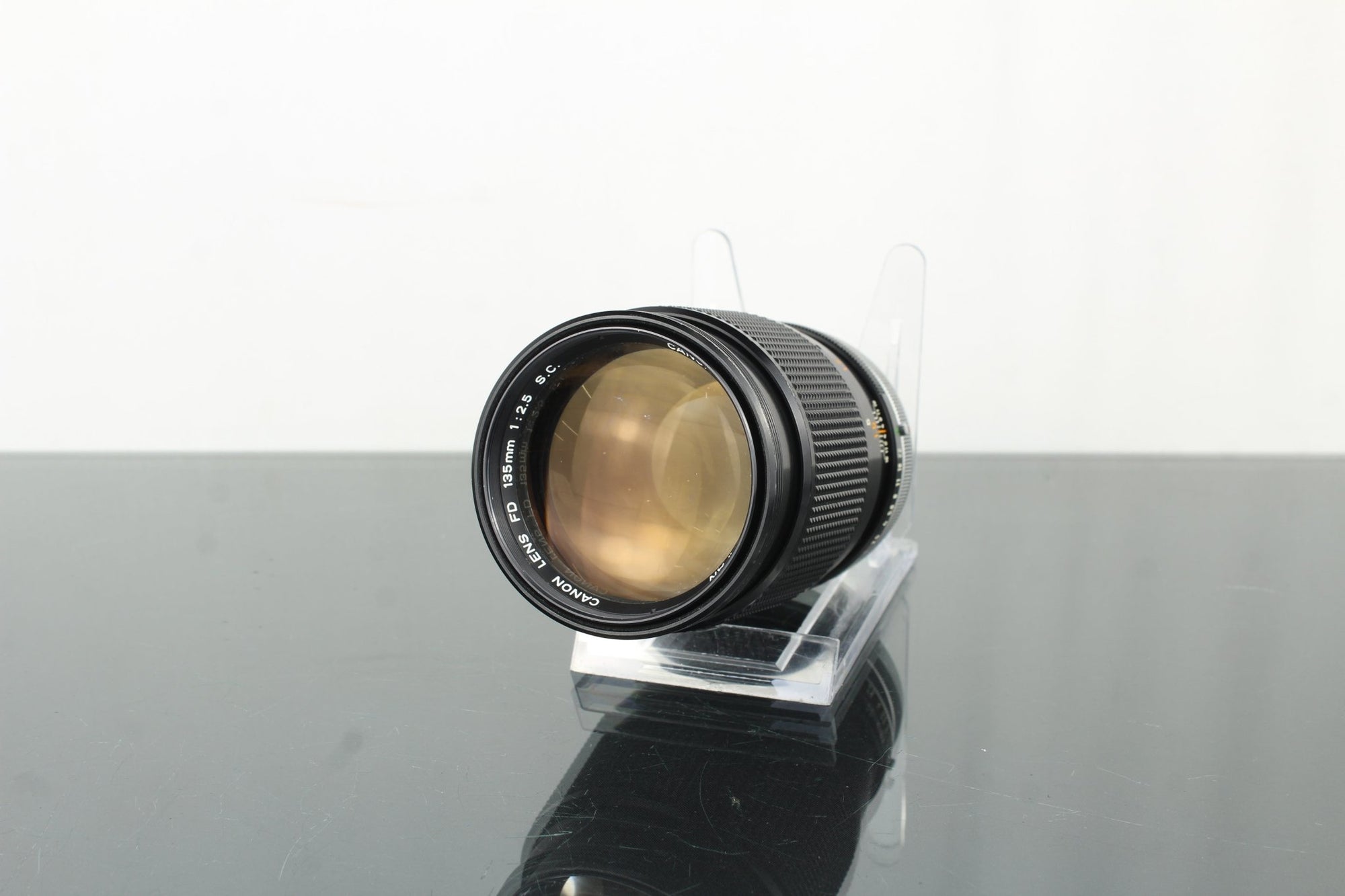 Canon FD 135mm 1:2.5 S.C. FD Mount - Dutch|Thrift