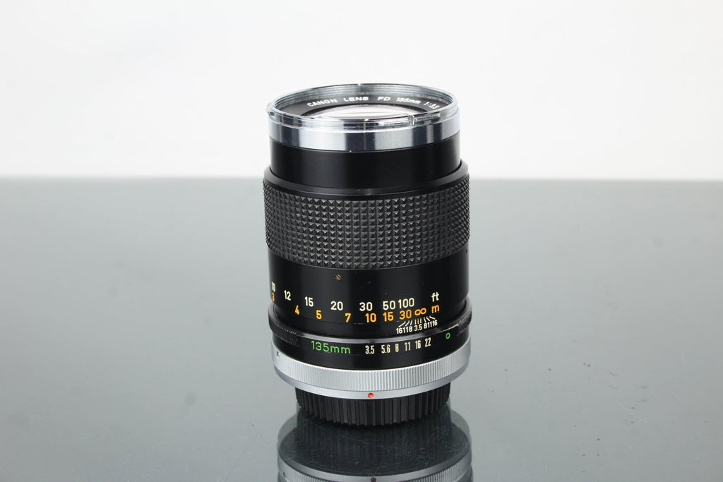 Canon FD 135mm 3.5 (FD Mount) - Dutch|Thrift