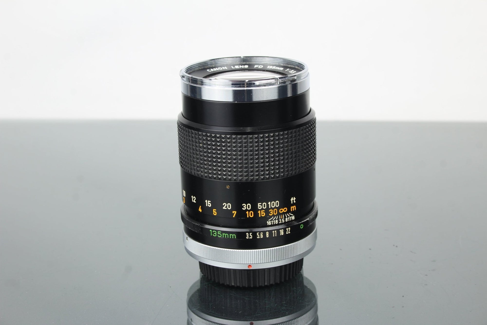 Canon FD 135mm 3.5 (FD Mount) - Dutch|Thrift