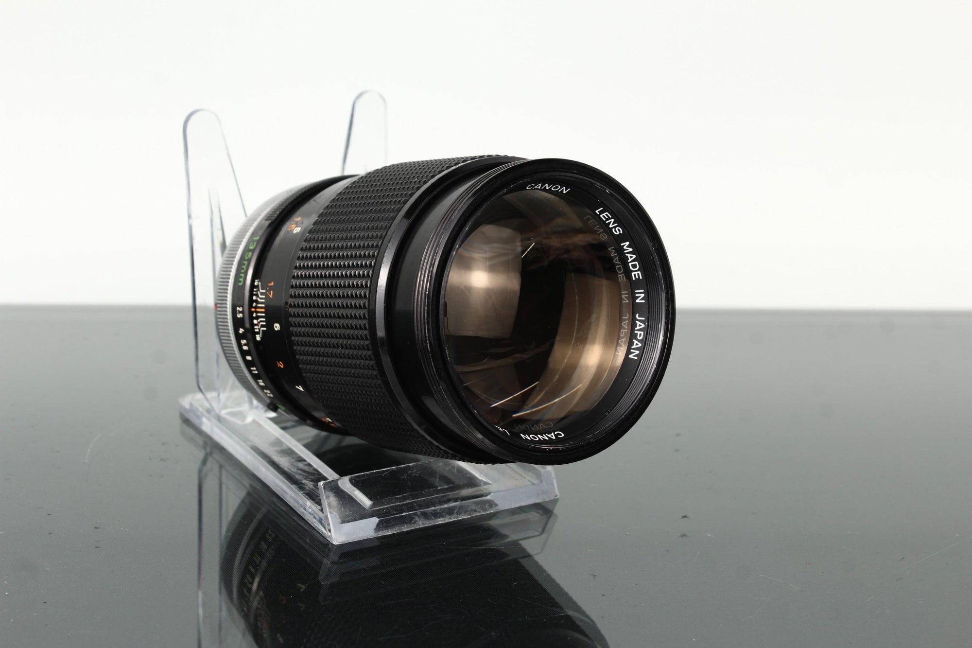 Canon FD 135mm f/2.5 S.C. - Dutch|Thrift