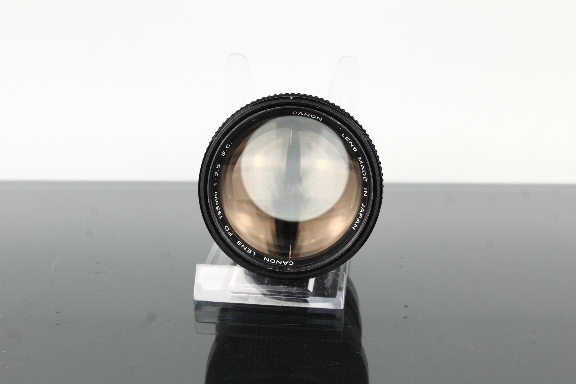 Canon FD 135mm f/2.5 S.C. - Dutch|Thrift