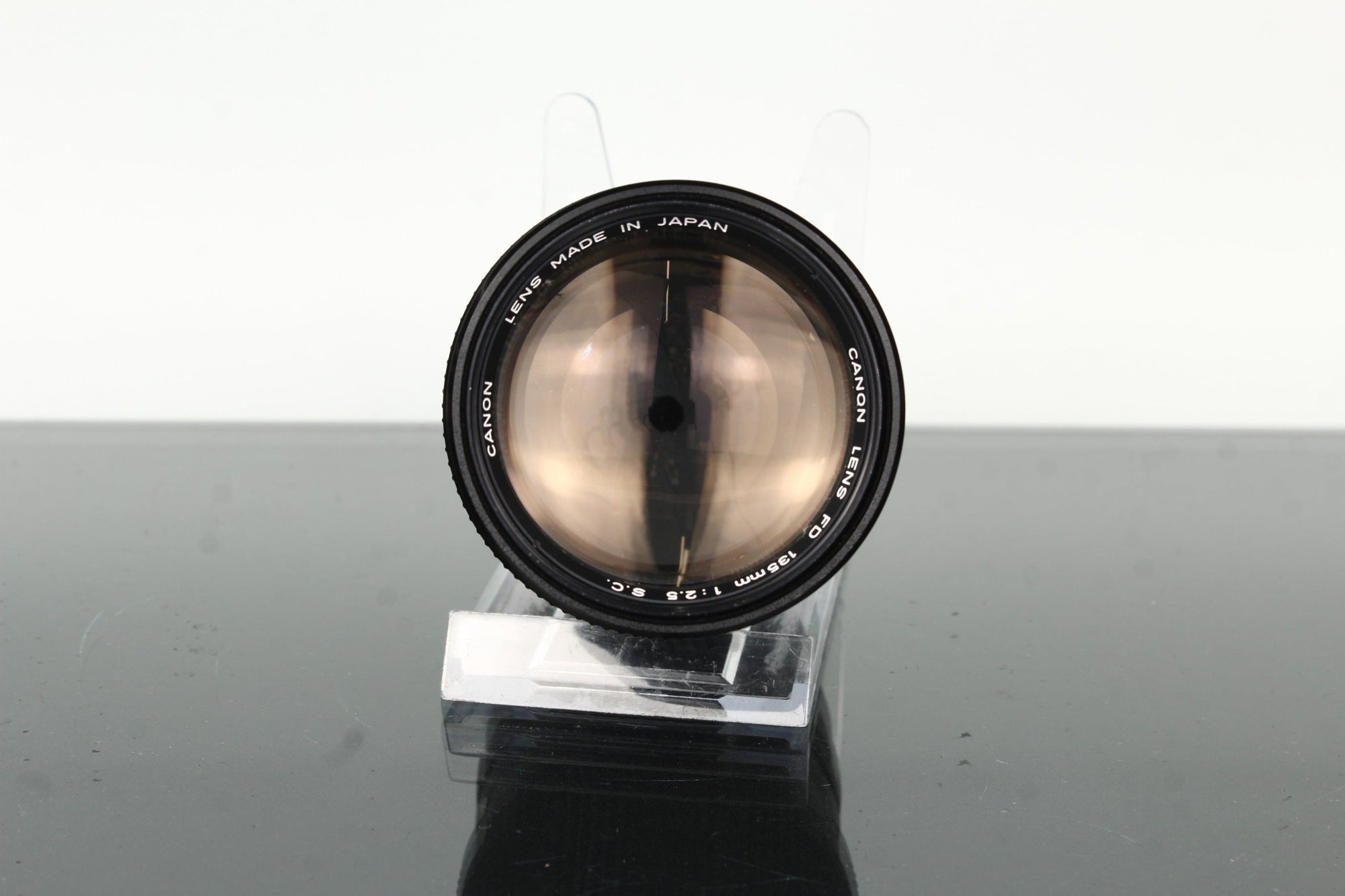 Canon FD 135mm f/2.5 S.C. - Dutch|Thrift