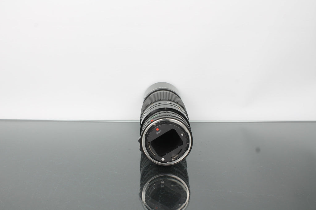 Canon FD 200mm 1:4 - Dutch|Thrift