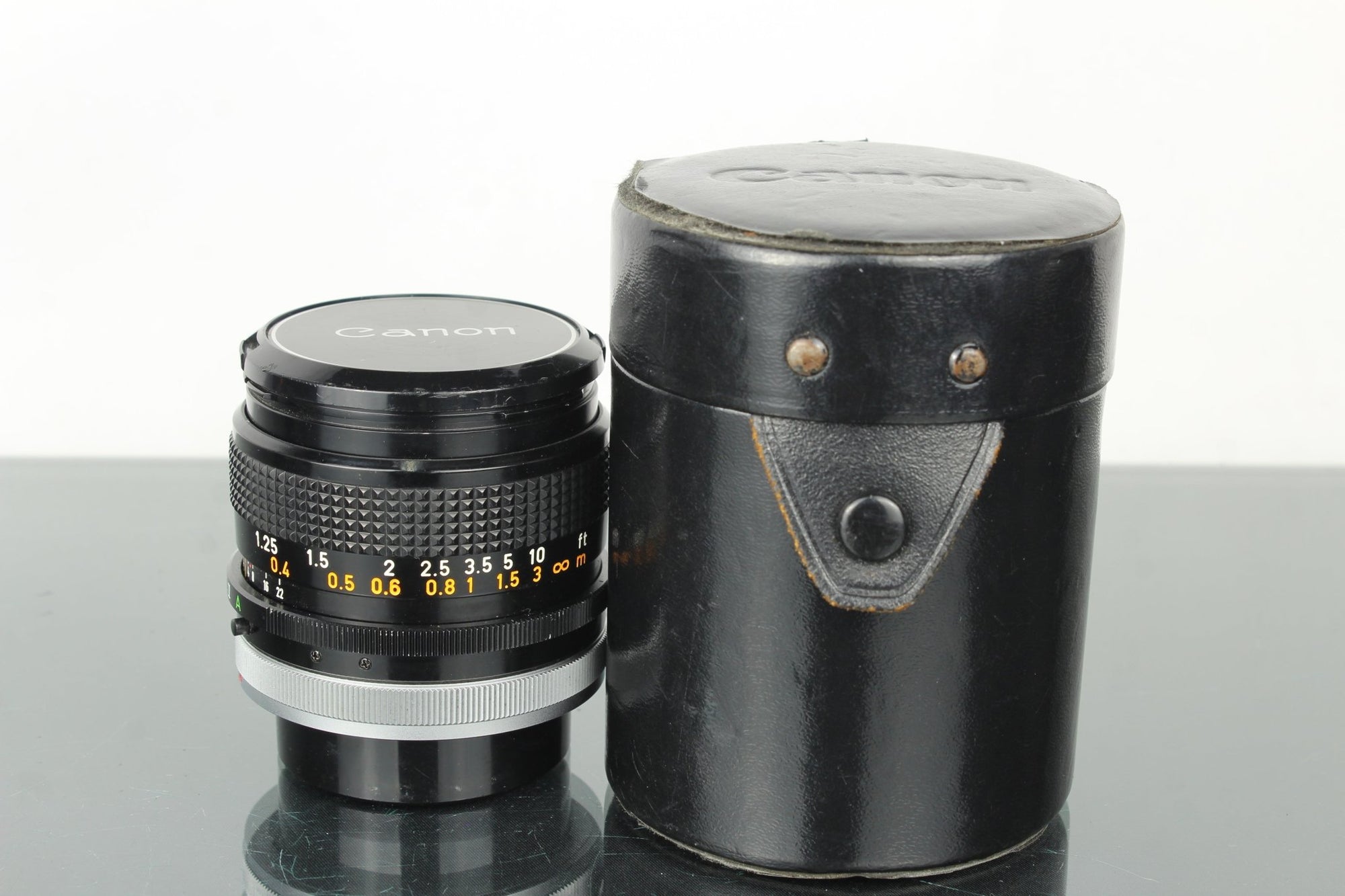 Canon FD 28mm 1:2.8 FD Mount - Dutch|Thrift