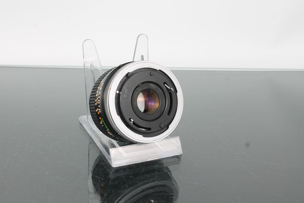 Canon FD 28mm f/2.8 S.C. - Dutch|Thrift