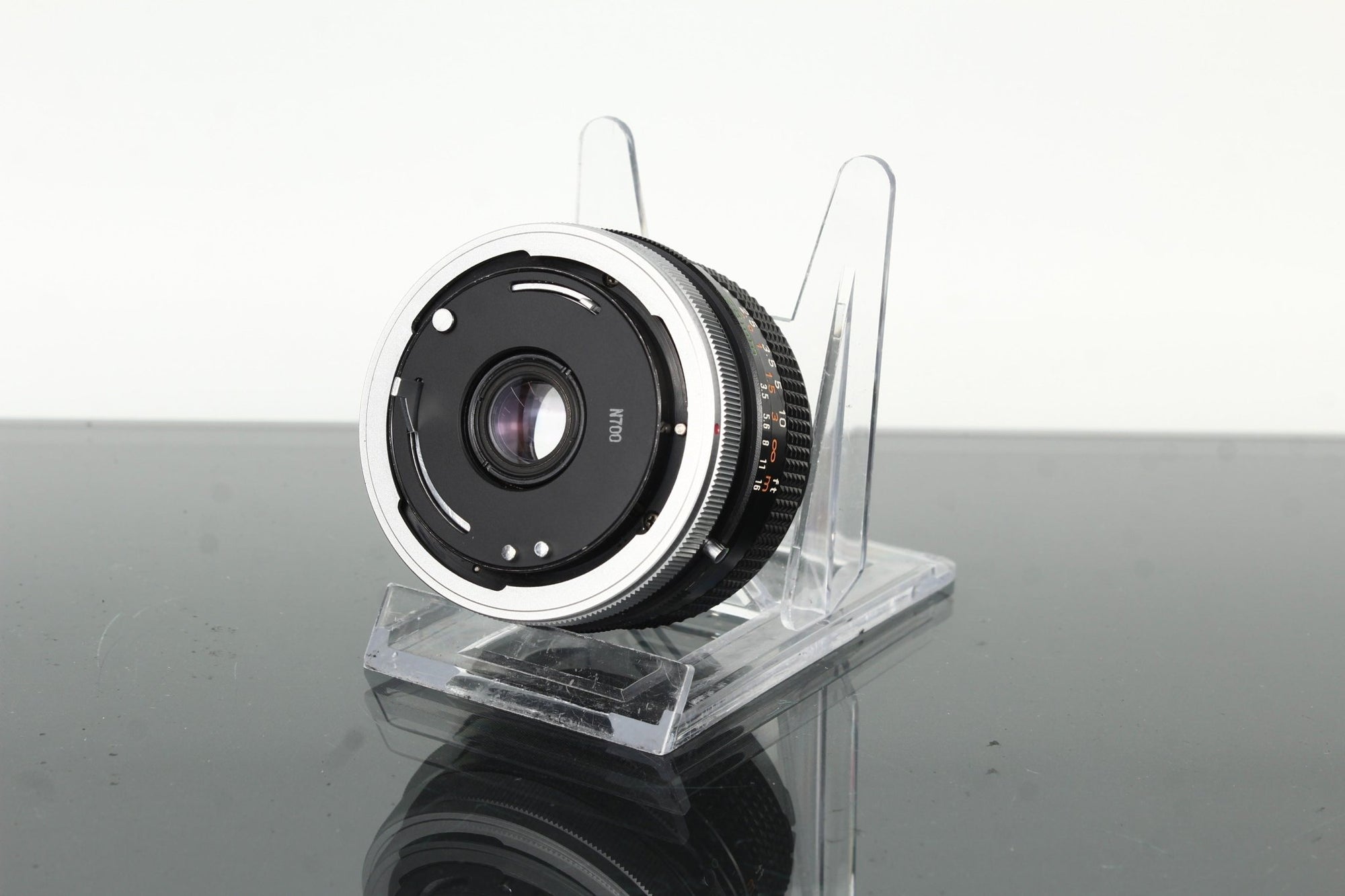 Canon FD 28mm f/3.5 - Dutch|Thrift