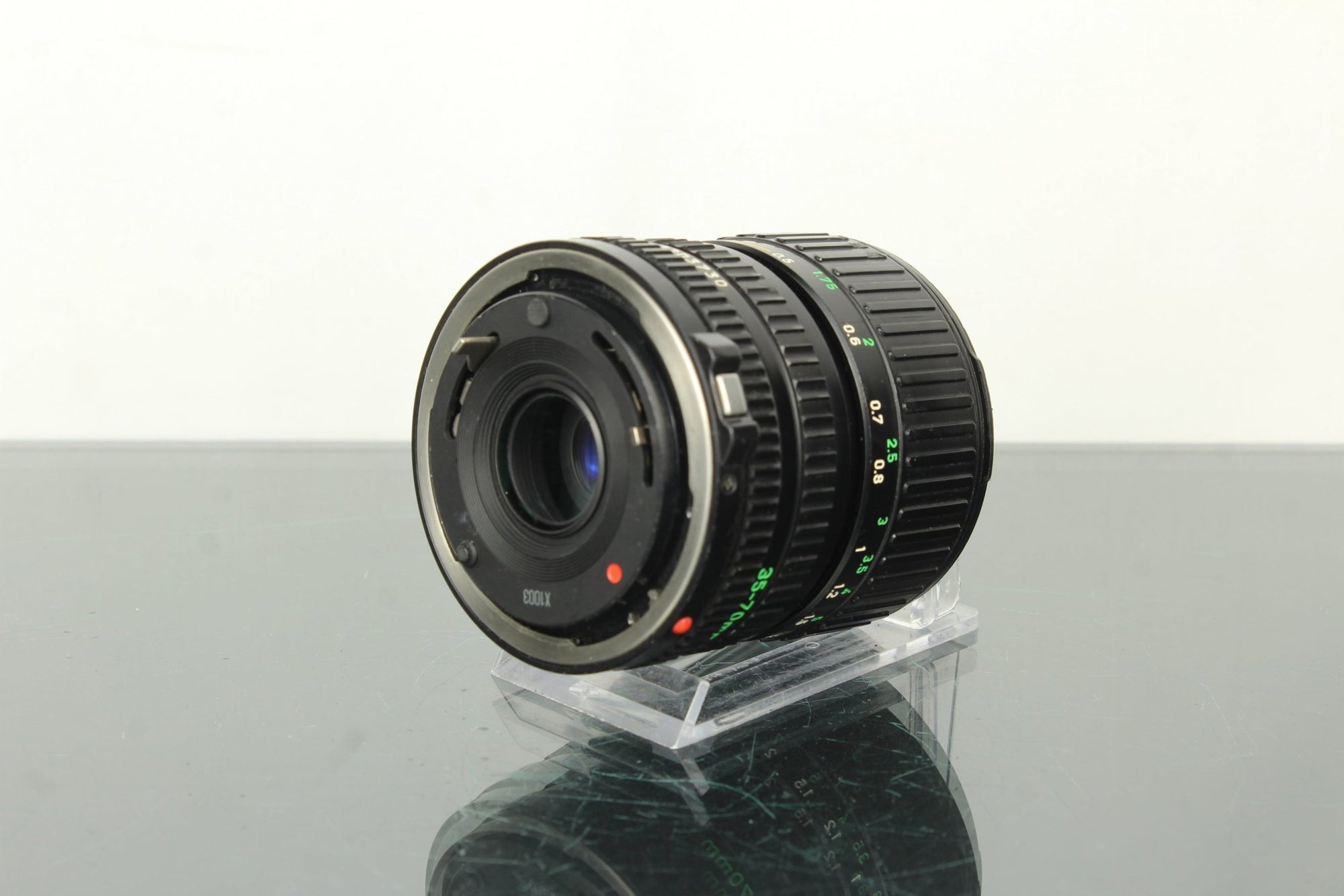 Canon FD 35 - 70mm 1:3.5 - 4.5 Canon FD Mount - Dutch|Thrift