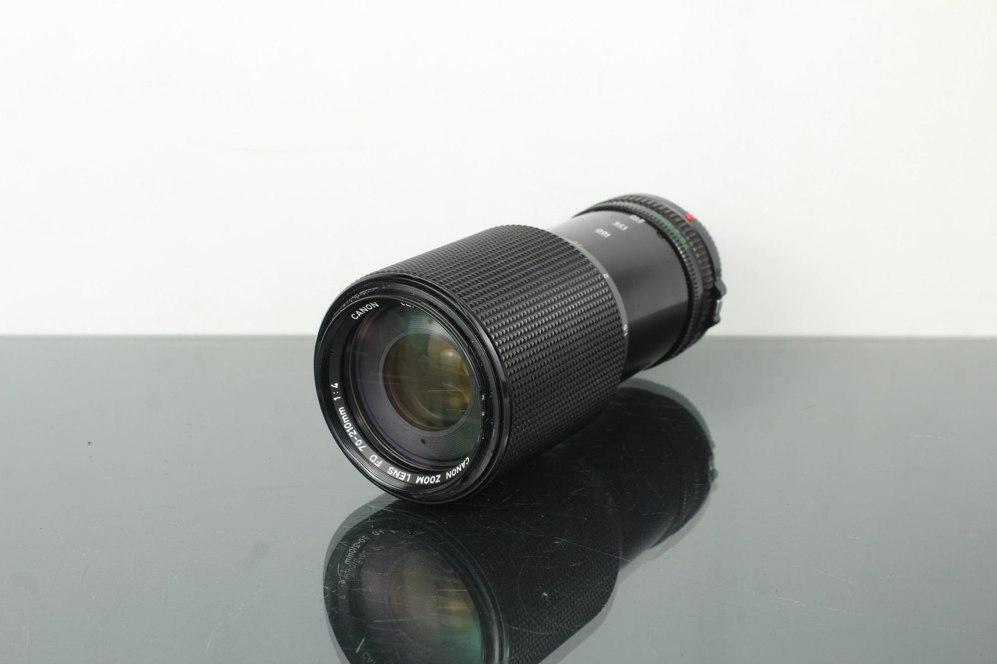 Canon FD 70 - 210mm 1:4 FD Mount - Dutch|Thrift