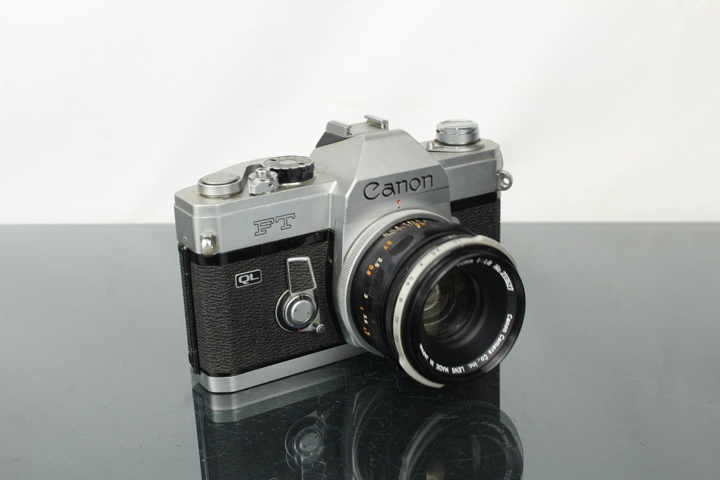Canon FT QL + 50mm 1.8 Canon FL lens - Dutch|Thrift
