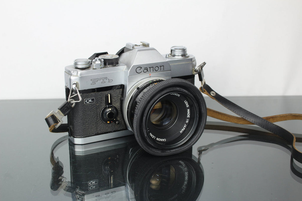 Canon FTb + Canon FD 50mm 1:1.8 lens - Dutch|Thrift