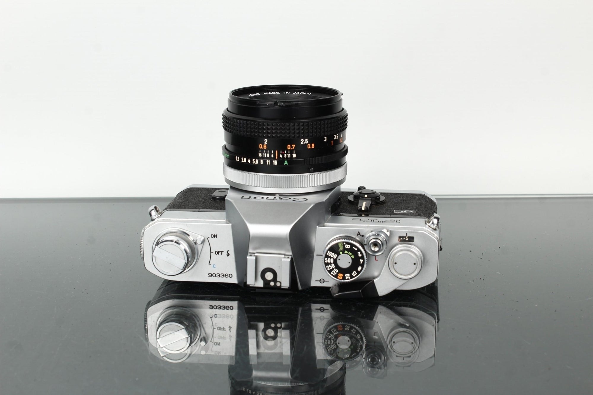 Canon FTb + Canon FD 50mm f/1.8 - Dutch|Thrift