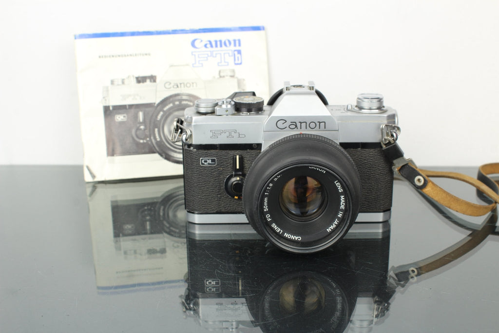 Canon FTb QL + 50mm 1.8 Canon FD lens - Dutch|Thrift