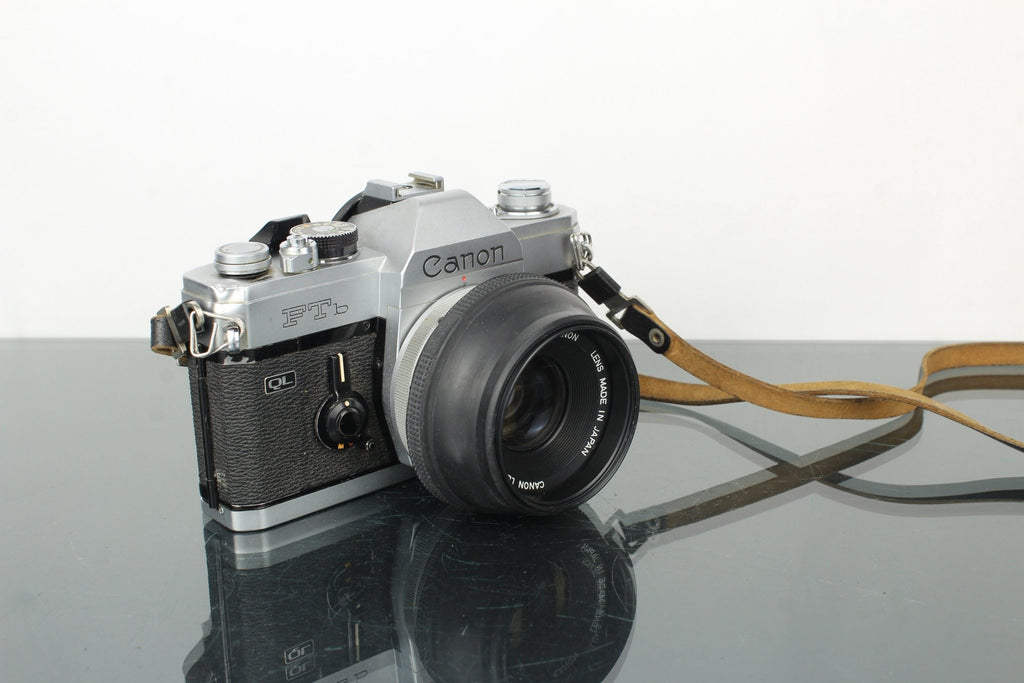 Canon FTb QL + 50mm 1.8 Canon FD lens - Dutch|Thrift