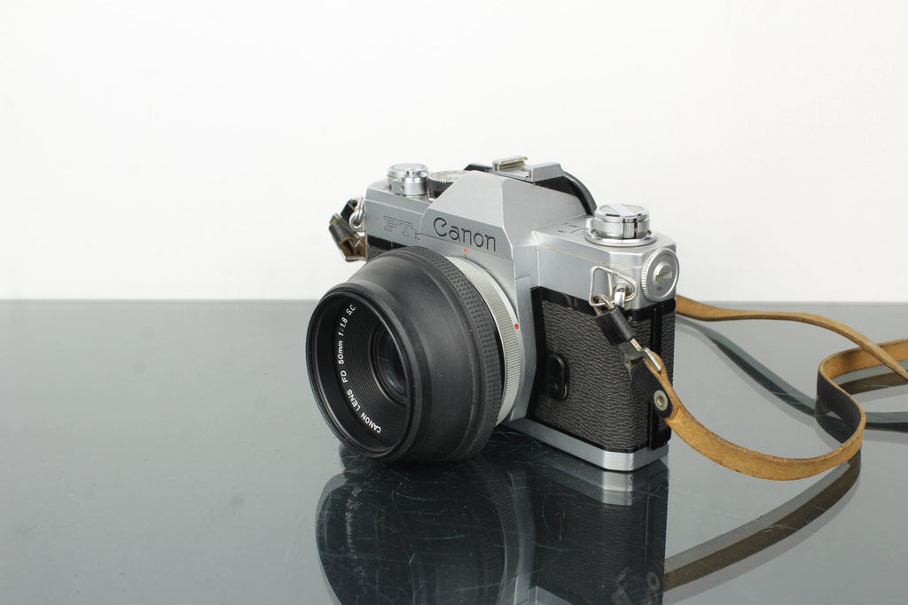 Canon FTb QL + 50mm 1.8 Canon FD lens - Dutch|Thrift