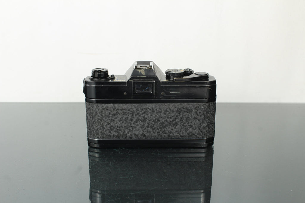 Canon FTb QL + 50mm 1.8 FD Canon lens - Dutch|Thrift