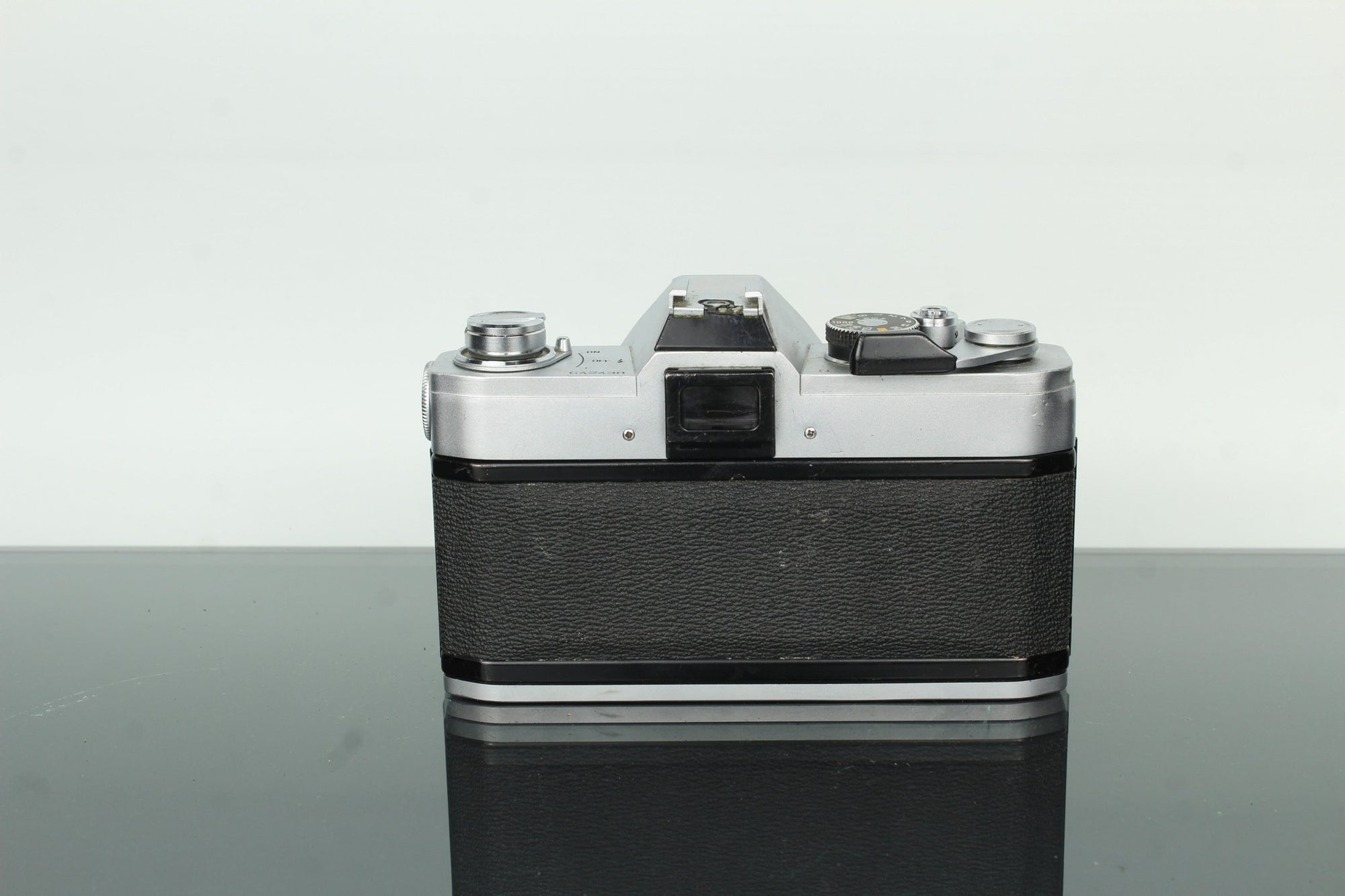 Canon FTb QL + FD 50mm f/1.8 S.C. - Dutch|Thrift