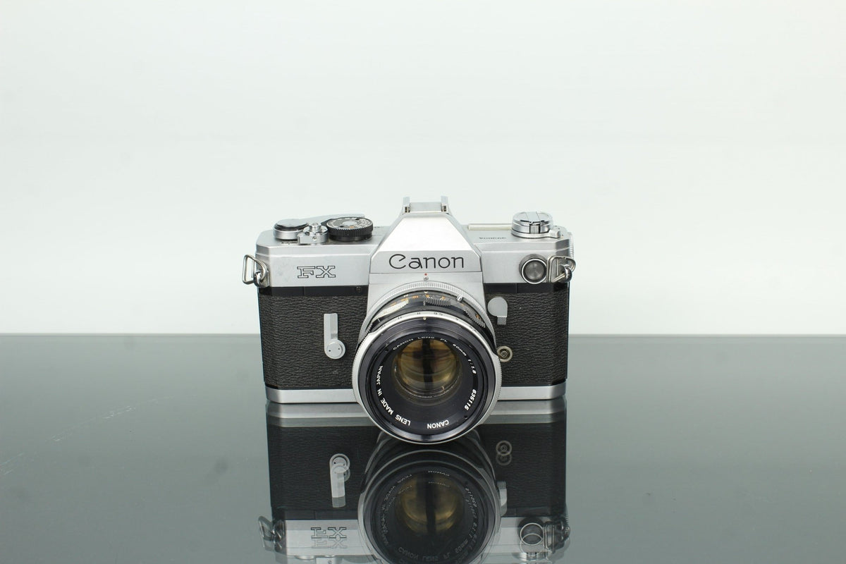 Canon FX + Canon FL 50mm f/1.8 - Dutch|Thrift