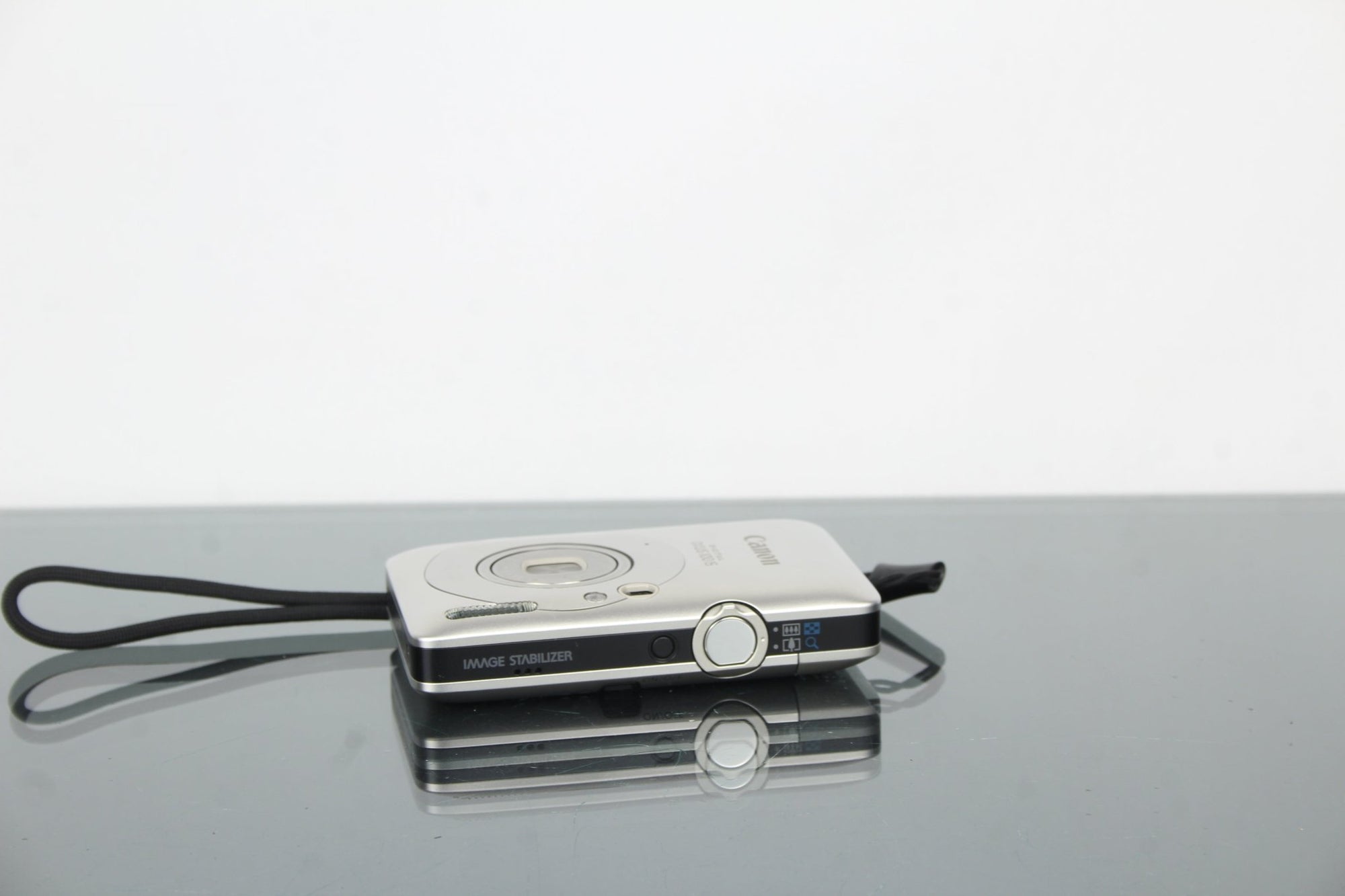 Canon IXUS 100 IS - Dutch|Thrift