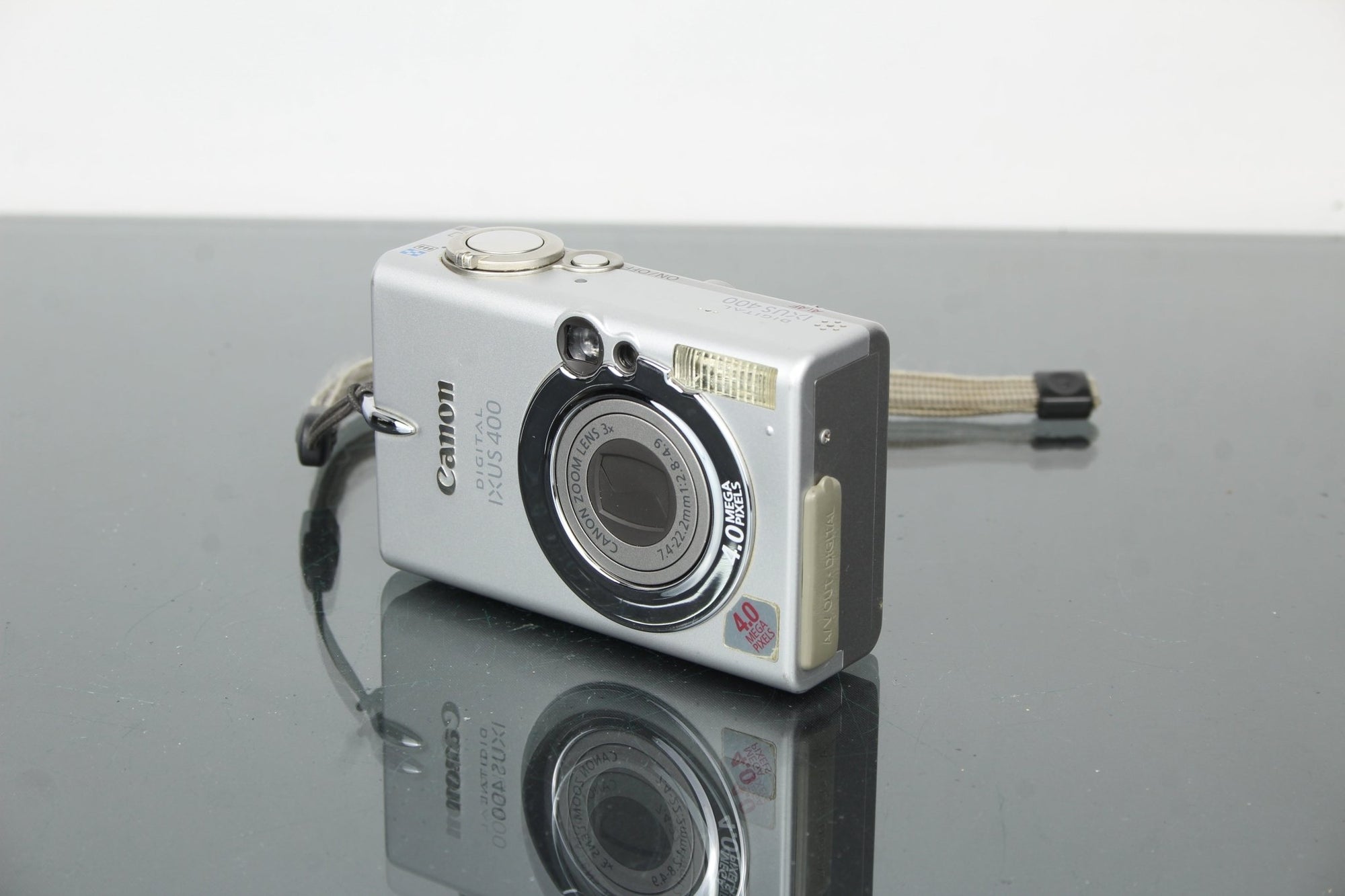 Canon IXUS 400 - Dutch|Thrift