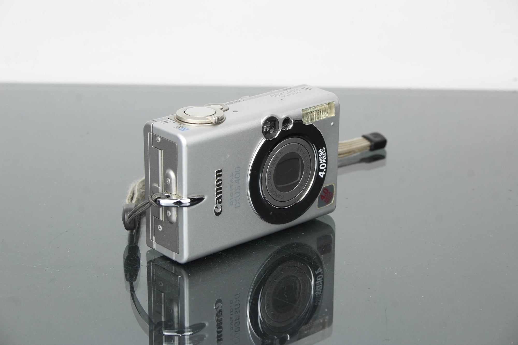 Canon IXUS 400 - Dutch|Thrift