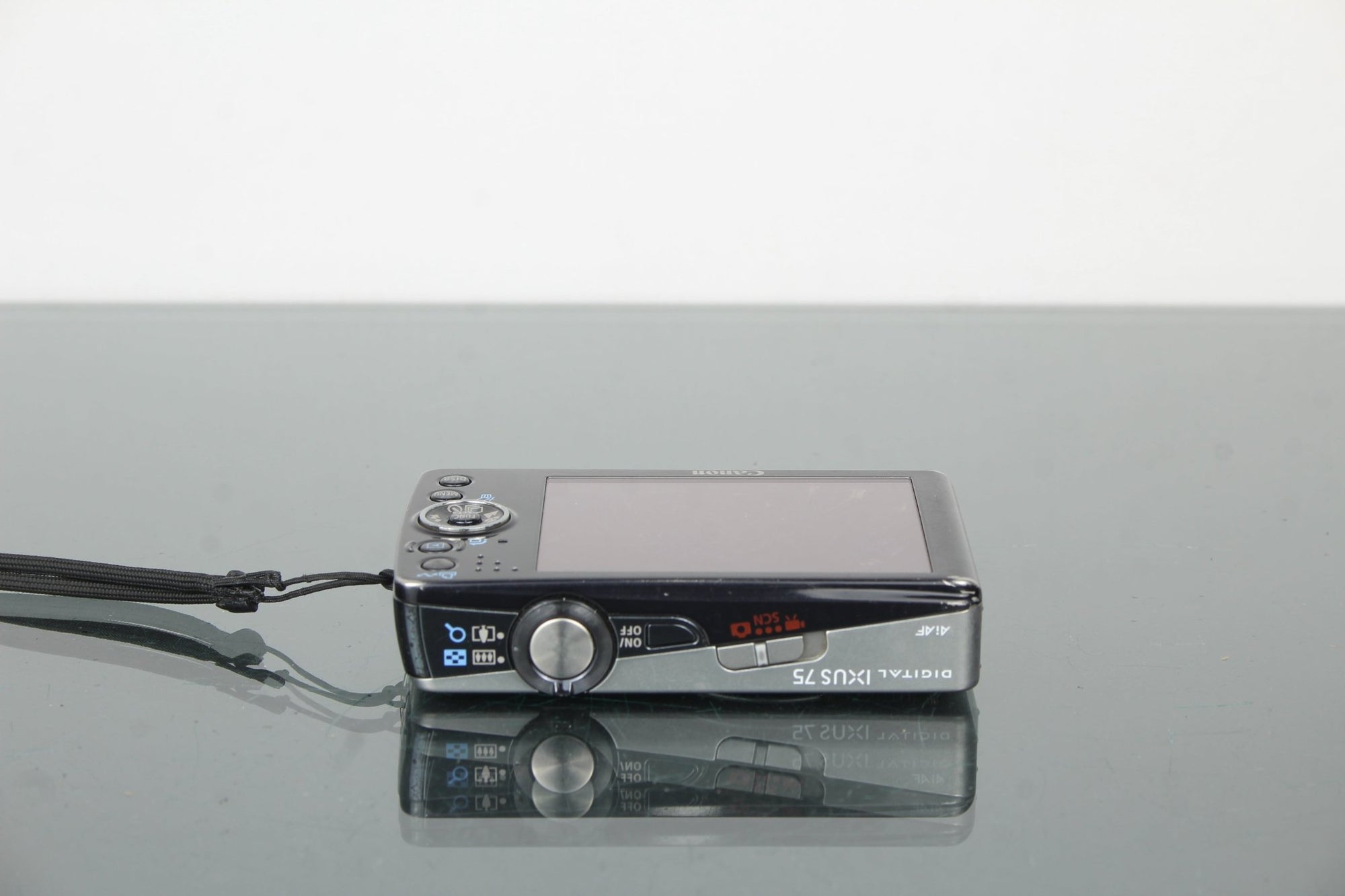 Canon IXUS 75 - Dutch|Thrift