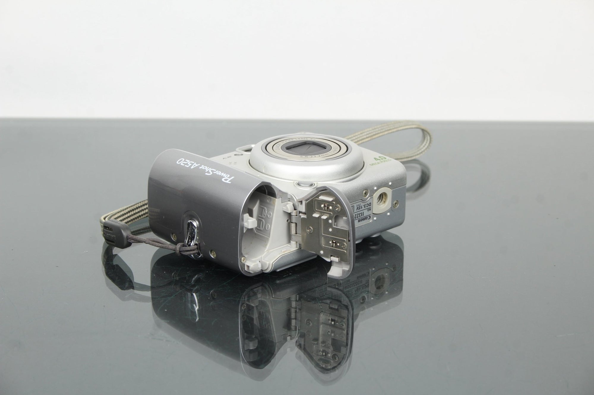 Canon Powershot A520 - Dutch|Thrift