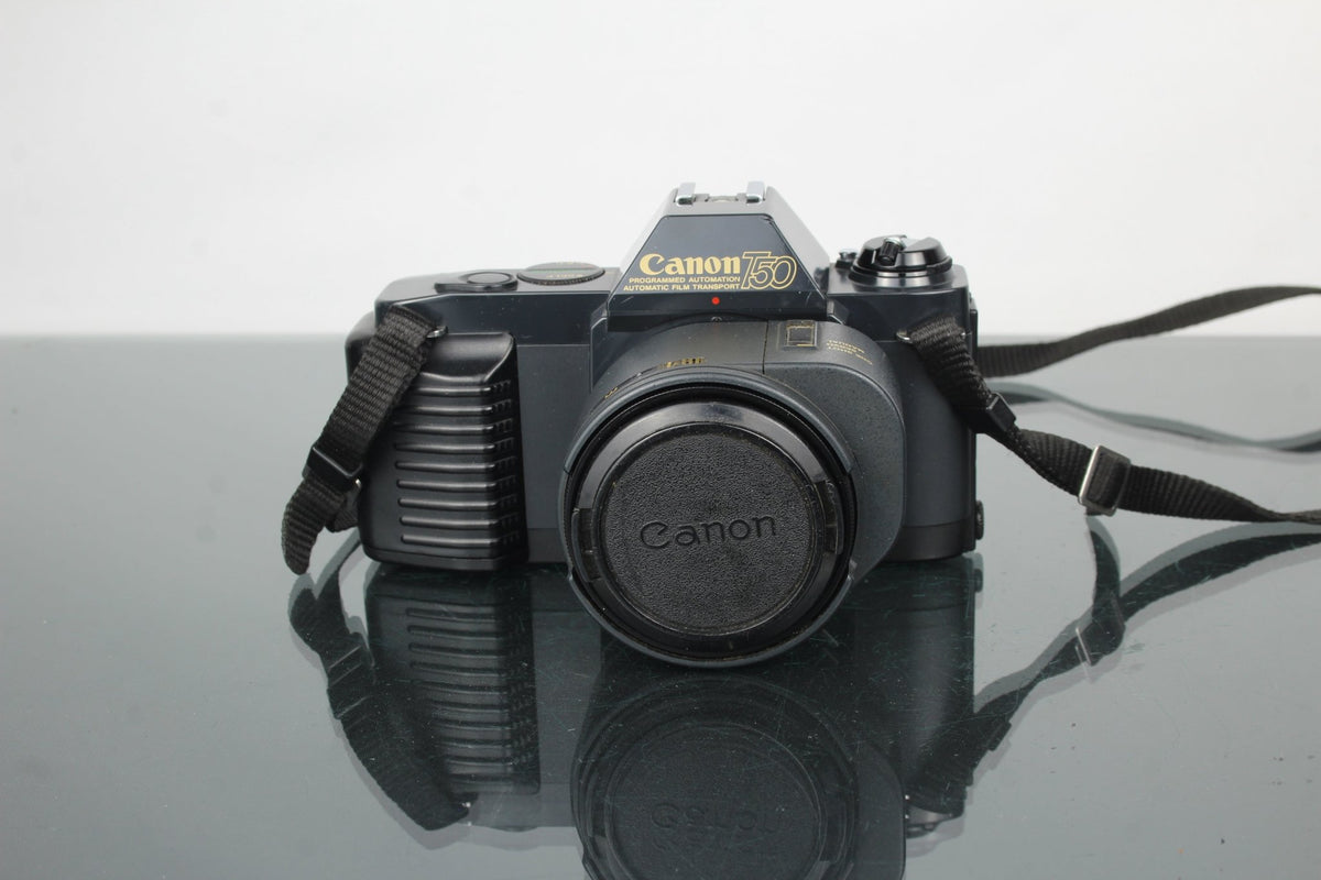 Canon T50 + Canon AC 50mm 1:1.8 lens - Dutch|Thrift