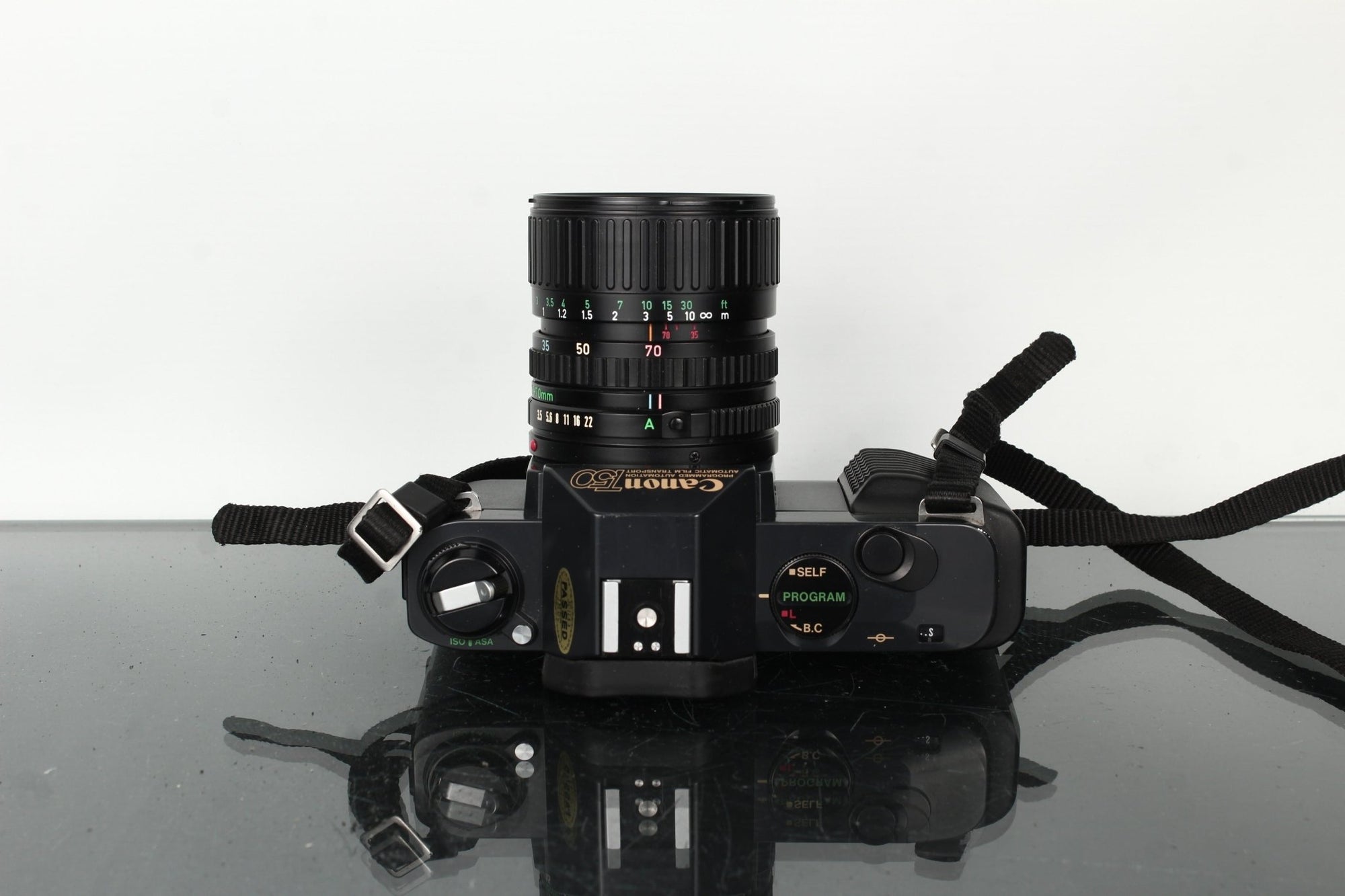 Canon T50 + Canon Zoom Lens FD 35 - 70mm 1:3.5 - 4.5 - Dutch|Thrift