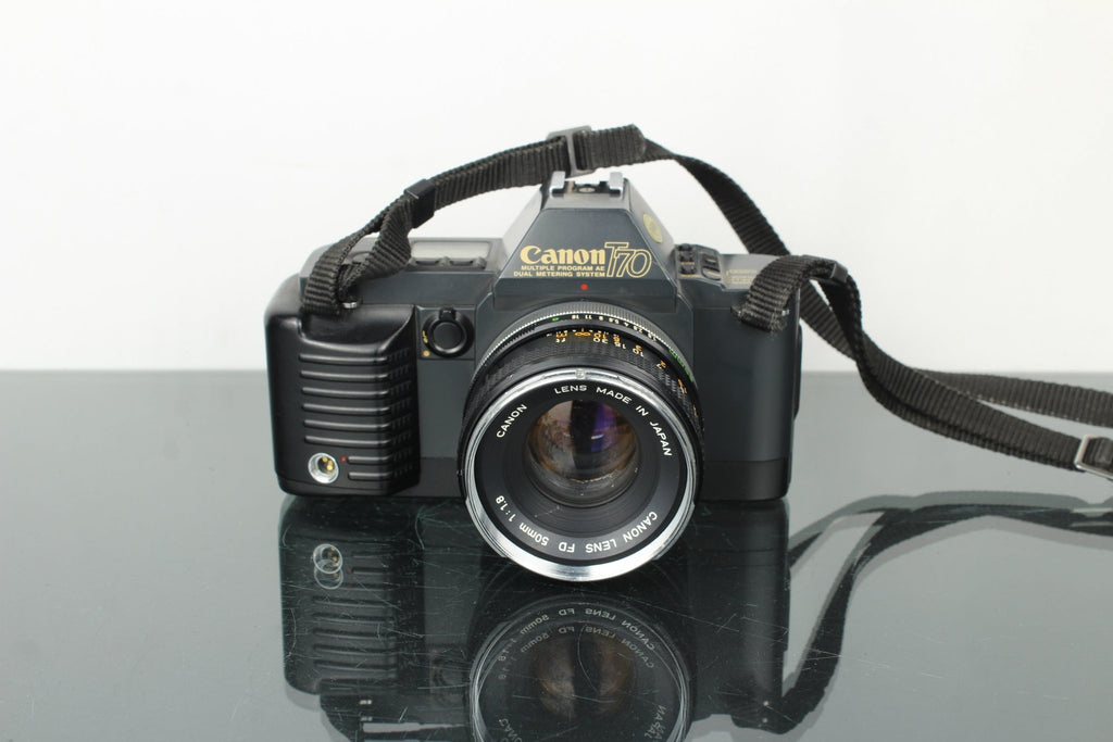 Canon T70 + 50mm 1.8 Canon FD lens - Dutch|Thrift