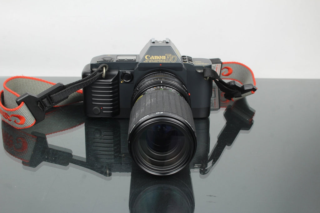 Canon T70 + Sigma 80 - 200mm f/4.5 - 5.6 FD lens - Dutch|Thrift