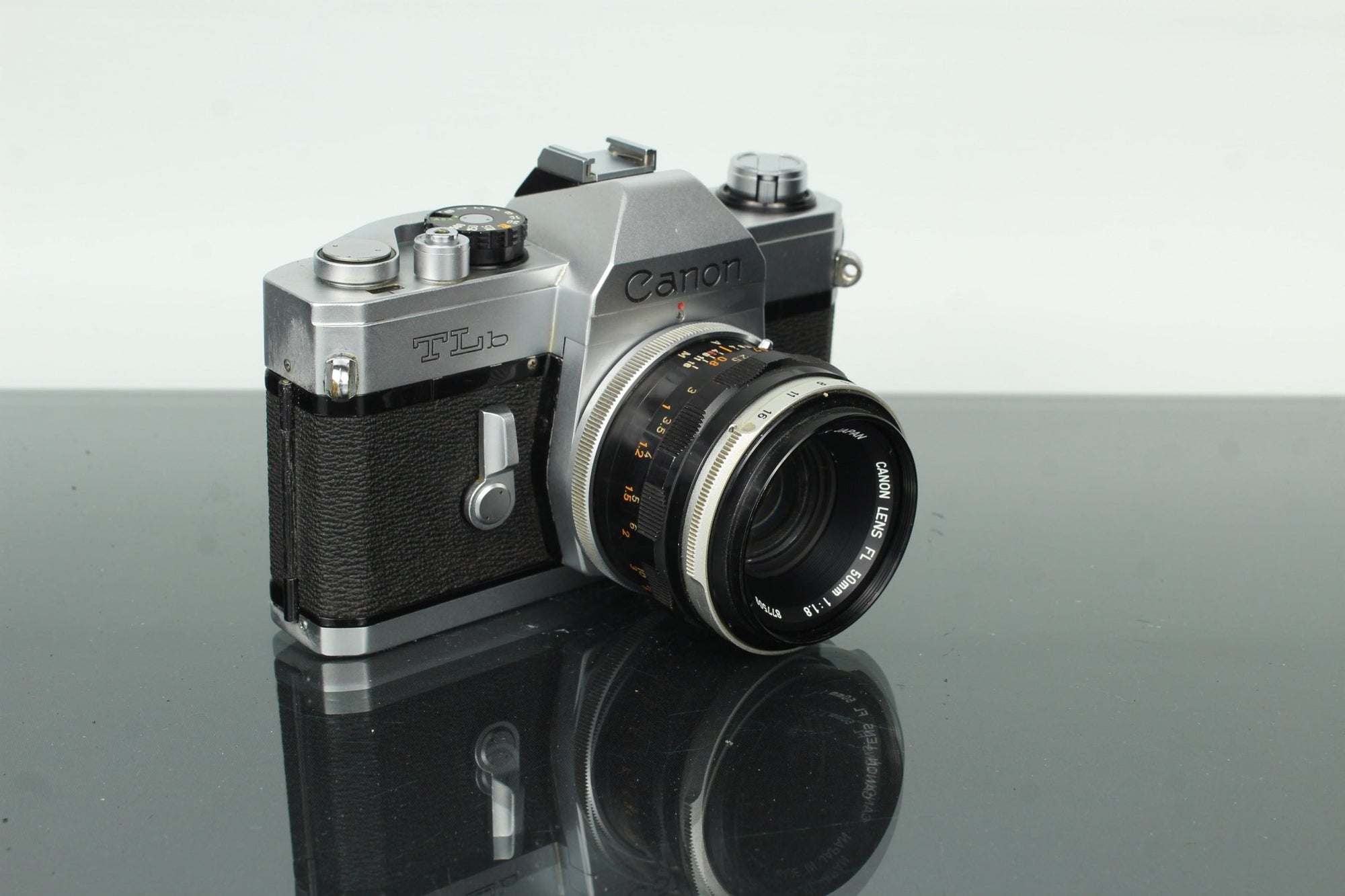 Canon TLb + FL 50mm f/1.8 - Dutch|Thrift