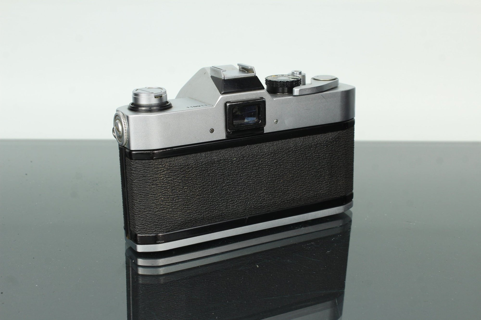 Canon TLb + FL 50mm f/1.8 - Dutch|Thrift