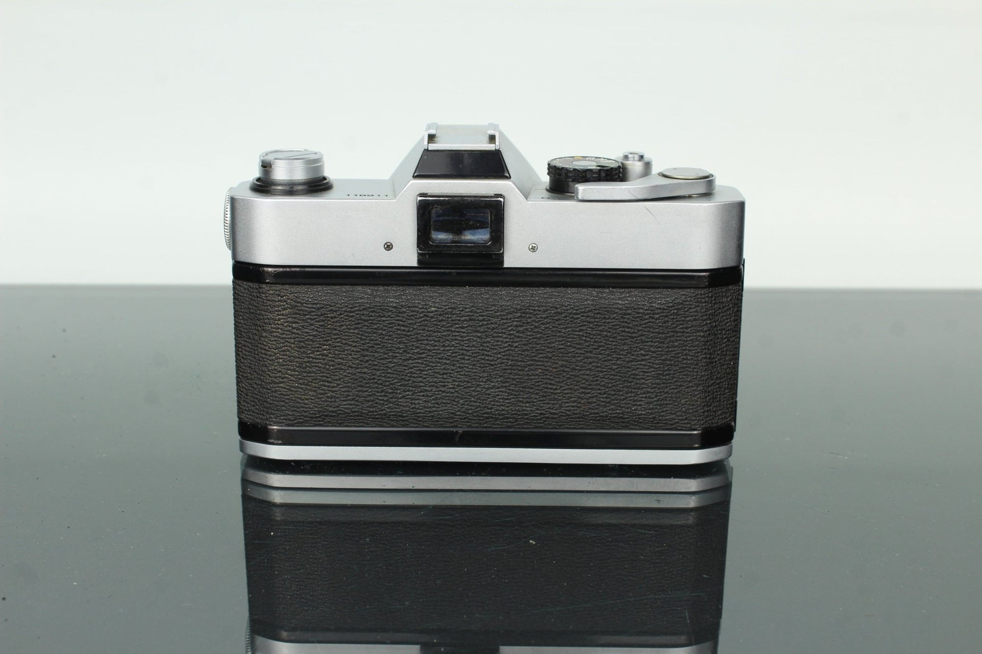 Canon TLb + FL 50mm f/1.8 - Dutch|Thrift