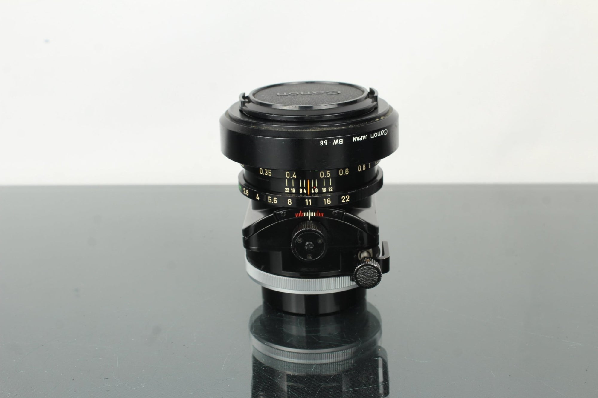 Canon TS 35mm 1:2.8 S.S.C. Tiltshift lens FD Mount - Dutch|Thrift